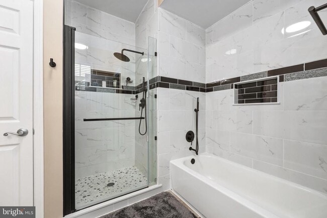 Building Photo - 13947 Hollow Wind Way