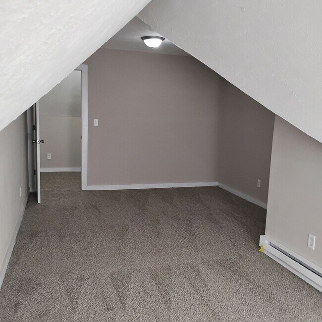 Building Photo - 217 Perrin Ave