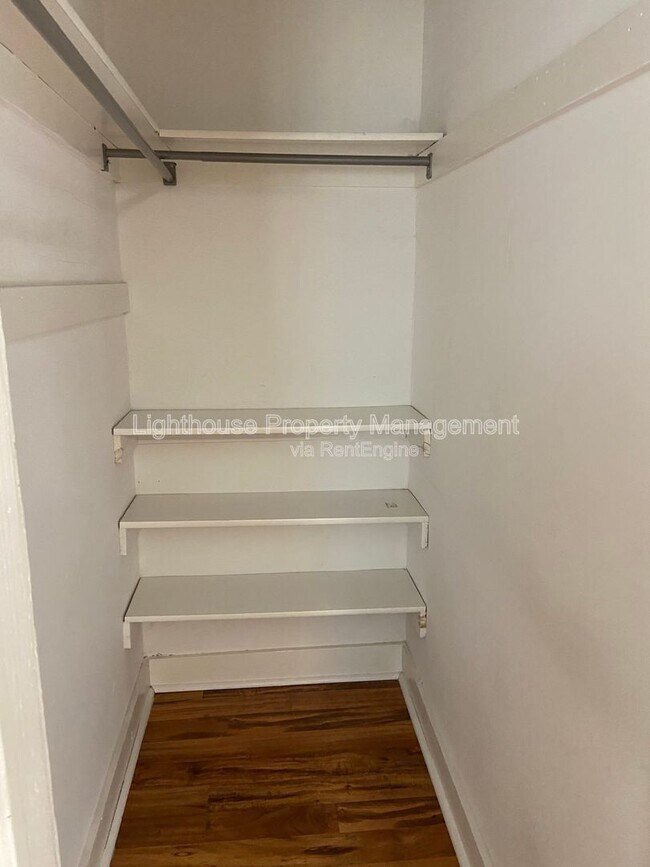 Building Photo - 223 E North St