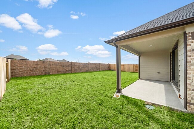 Building Photo - 3327 Tilley Dr