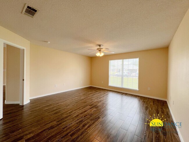 Building Photo - 5434 E Brook Dr