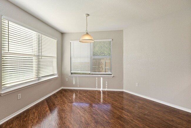 Building Photo - Beautiful 3 bedroom, 2.5 bathroom home in Round Rock!!!