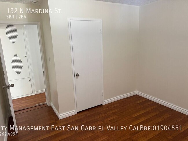 Building Photo - 132 N Mardina St