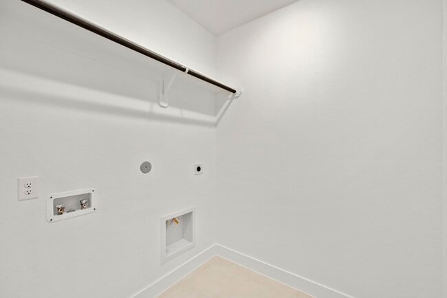 Building Photo - 7810 Starfish Arbor Dr