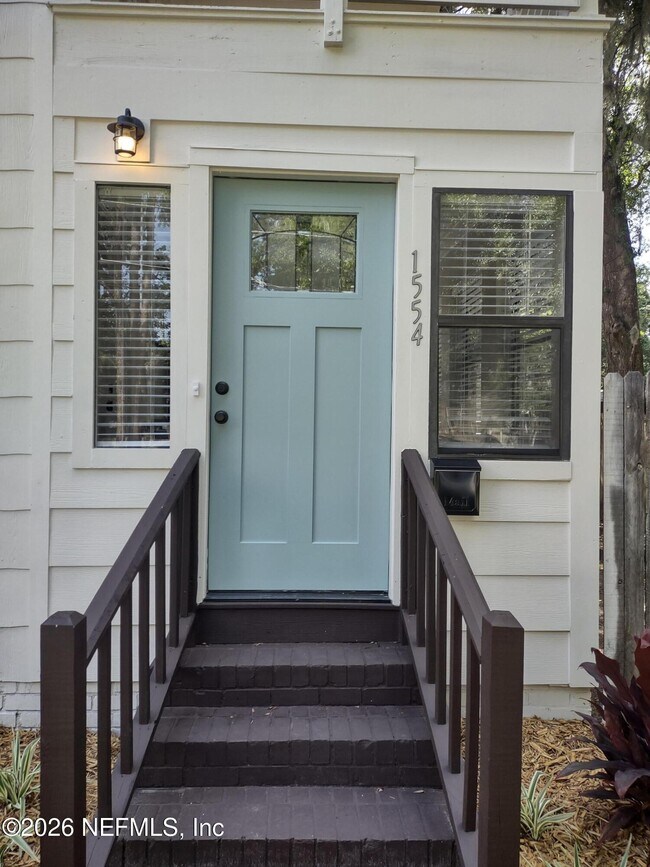 Building Photo - 1552 Naldo Ave