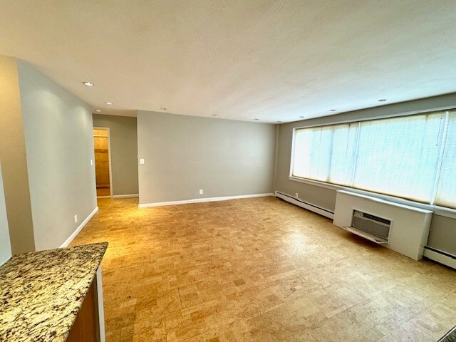 Building Photo - 208 East Ave