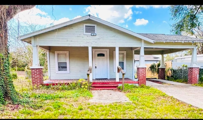 Building Photo - 8520 N Brooks St