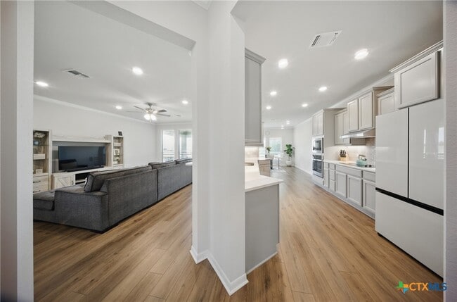 Building Photo - 711 Saddlehorn Dr