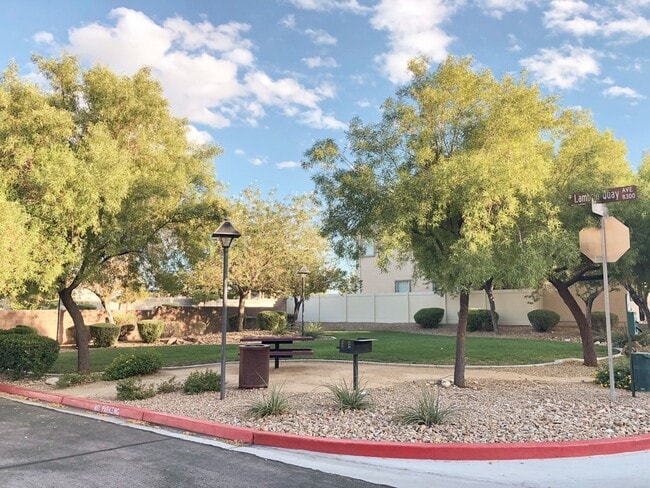 Building Photo - Rare Two Primary Home in Centennial Hills Community in Northwest