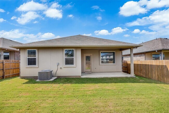 Building Photo - 133 Finley Rae Dr