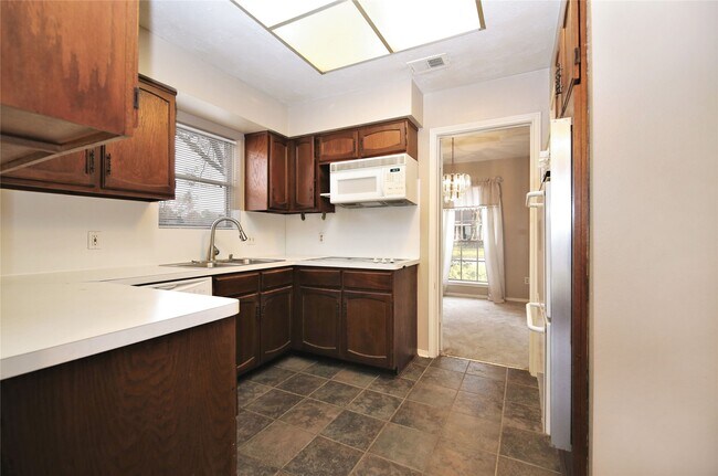 Building Photo - 11918 Kirkway Dr