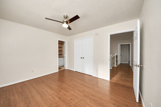 Building Photo - 6950 Sterling Meadow Dr