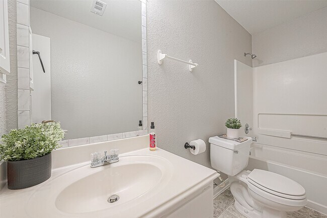 Building Photo - 3727 Morning Cove Ln