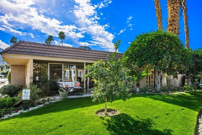 Building Photo - 76705 Sandpiper Dr