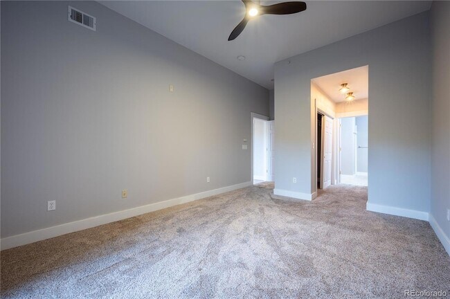 Building Photo - 6000 W Floyd Ave