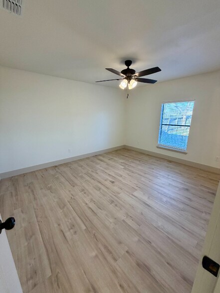 Building Photo - 4241 Starlite Ln