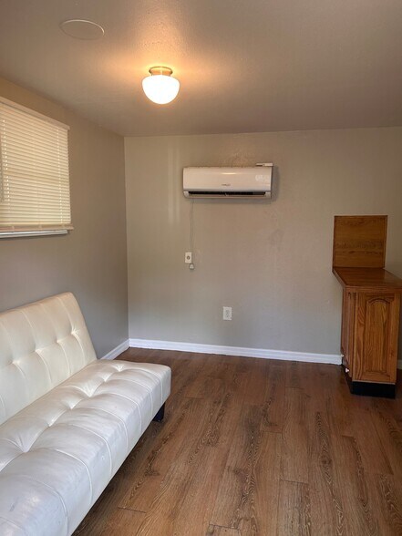 Building Photo - 7939 Cadillac Ave