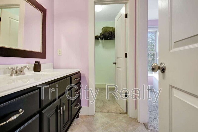 Building Photo - 175 Ridgeway Ct