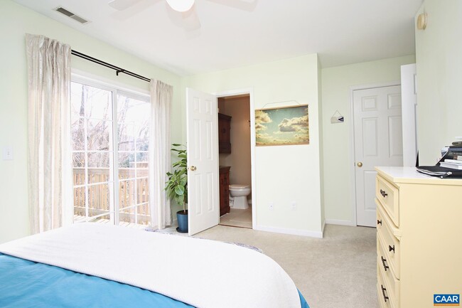 Building Photo - 118 Greenwich Ct
