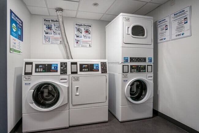 Building Photo - 100 Hemenway St