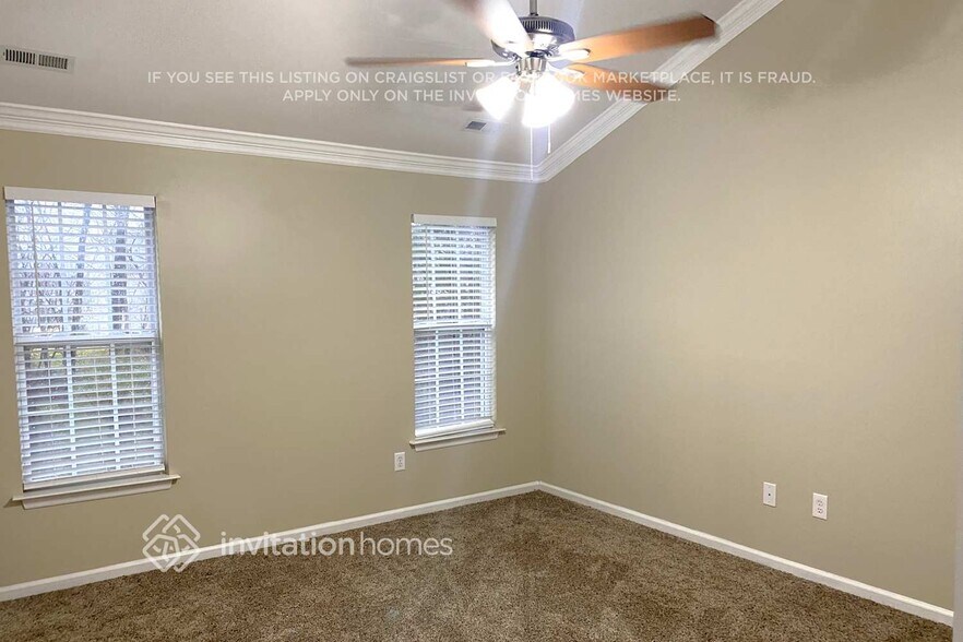 Building Photo - 8808 Clifton Meadow Dr