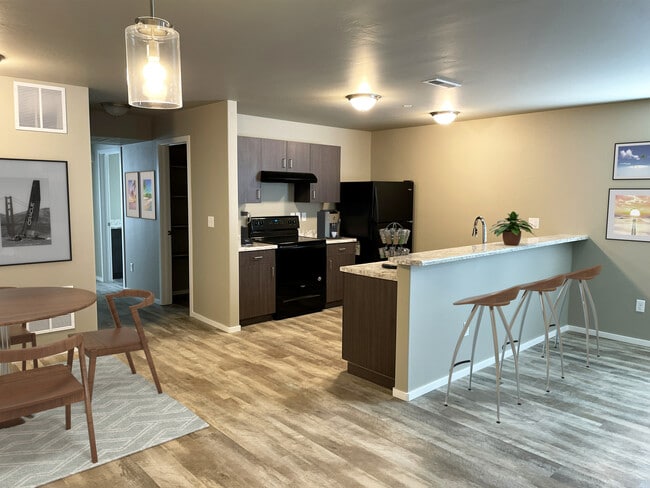 Building Photo - Elizabeth Estates