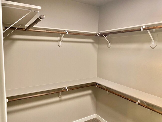 Building Photo - 61357 SE Matthew St