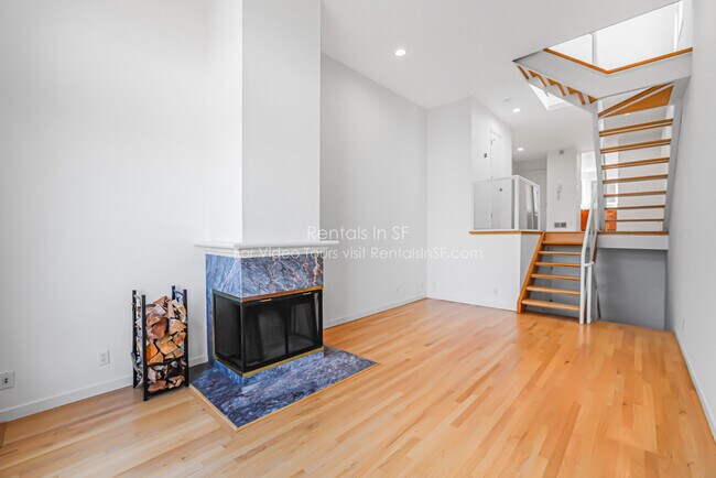 Building Photo - 247 Ripley St