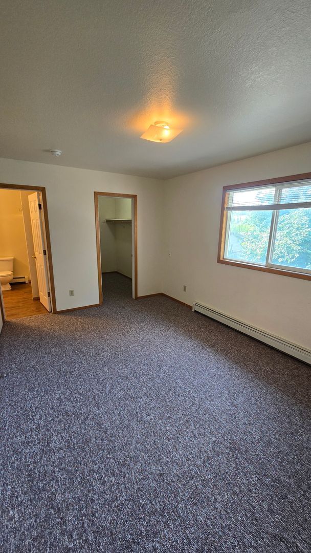 Building Photo - 205 S. Yellowstone, Unit B