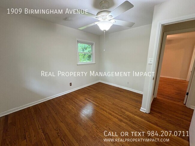 Building Photo - 1909 Birmingham Ave