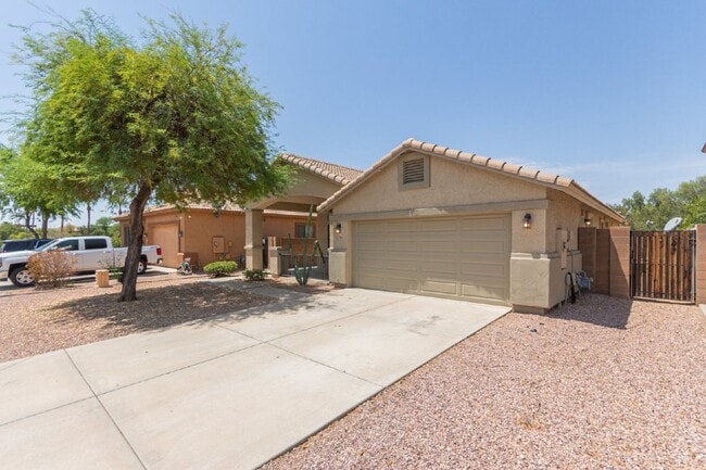 Building Photo - 11914 N 150th Ln