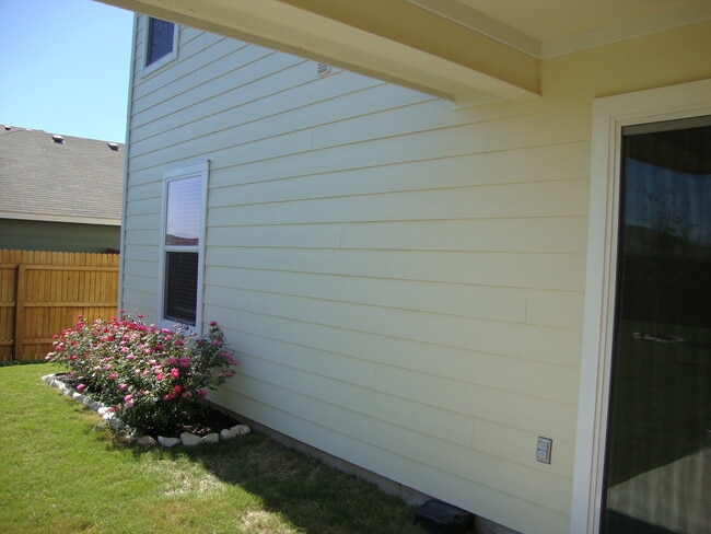 Building Photo - Horizon Pointe