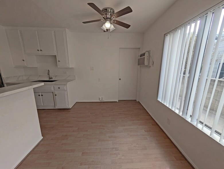 Building Photo - 3365 Keystone Av