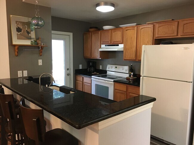 Kitchen - 875 NW 11th Ave