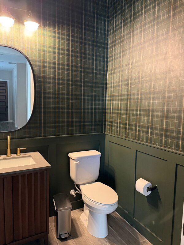 Building Photo - 4191 S Emerald Dr