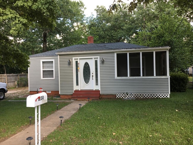 Primary Photo - 1230 Two Notch Rd SE