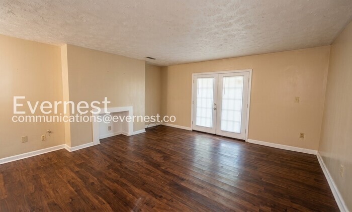 Building Photo - 3575 Oakvale Rd
