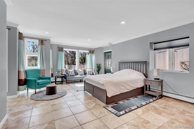 Building Photo - 45 Culross Dr