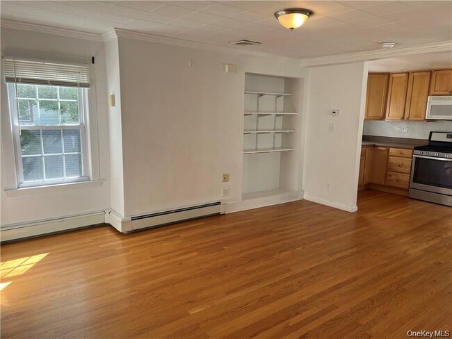 Building Photo - 10 Overlook Ave