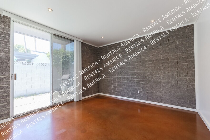 Building Photo - 4202 N 38th St