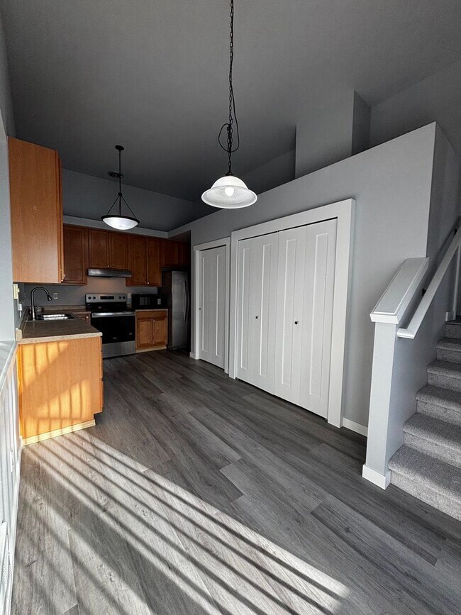 Building Photo - 2620 10th St