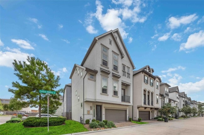 Building Photo - 4012 Centre Valley Ln