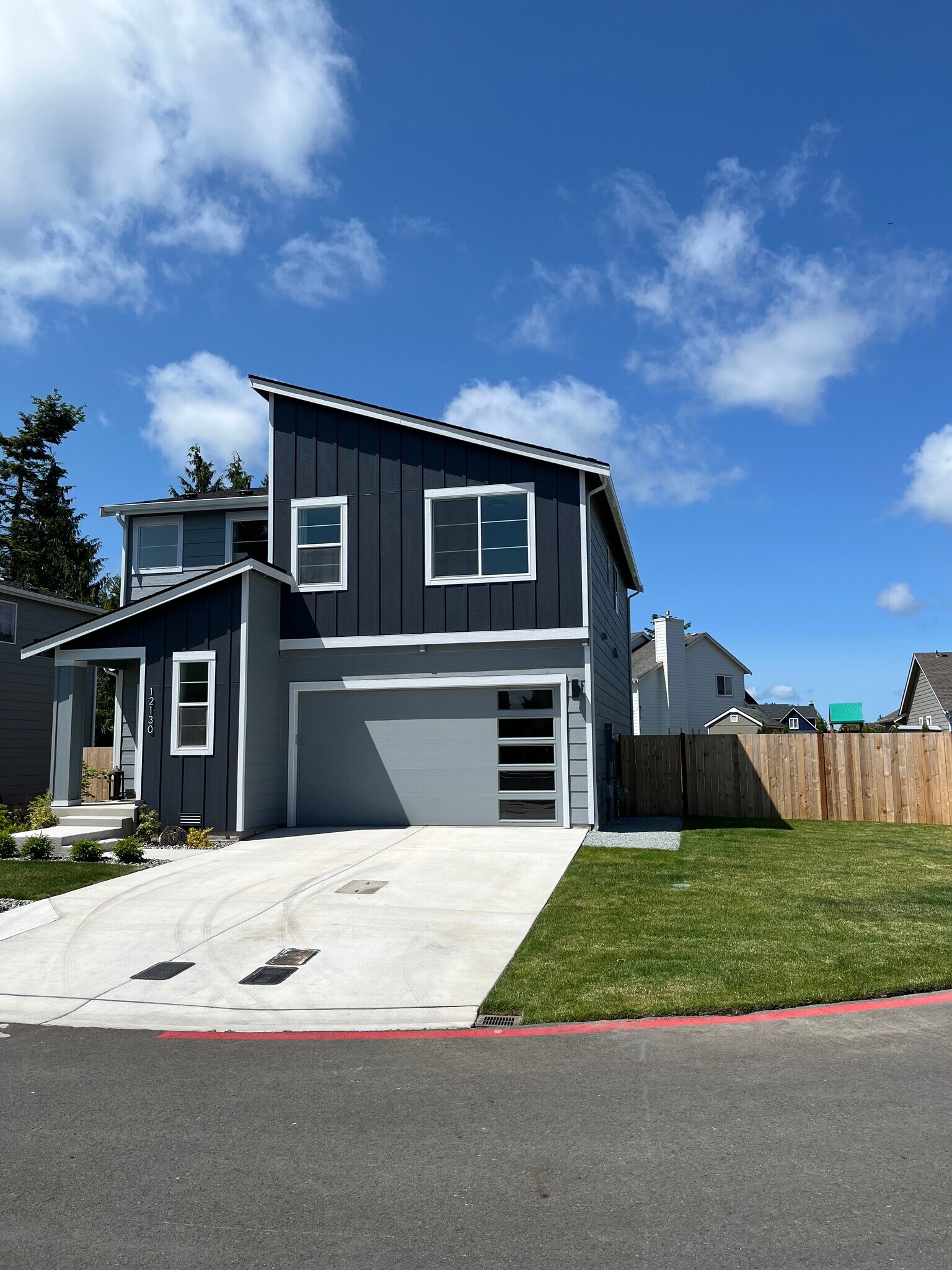 Building Photo - 12130 Bay Heights Pl