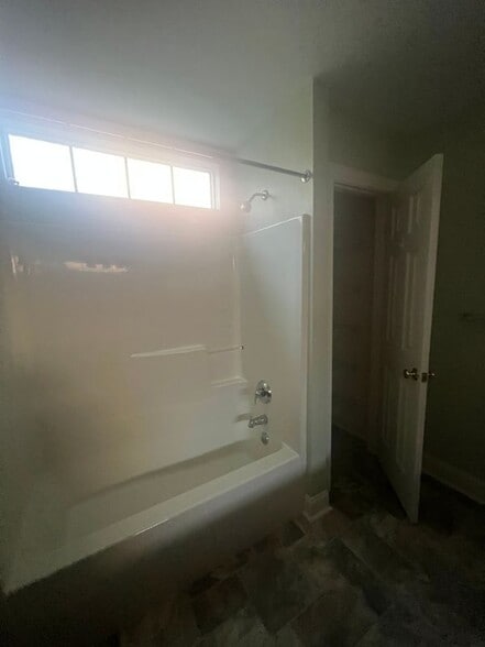 Building Photo - 2721 Bridgeport Dr