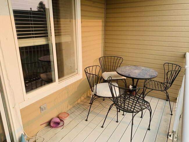 Building Photo - 8854 N Pamela St