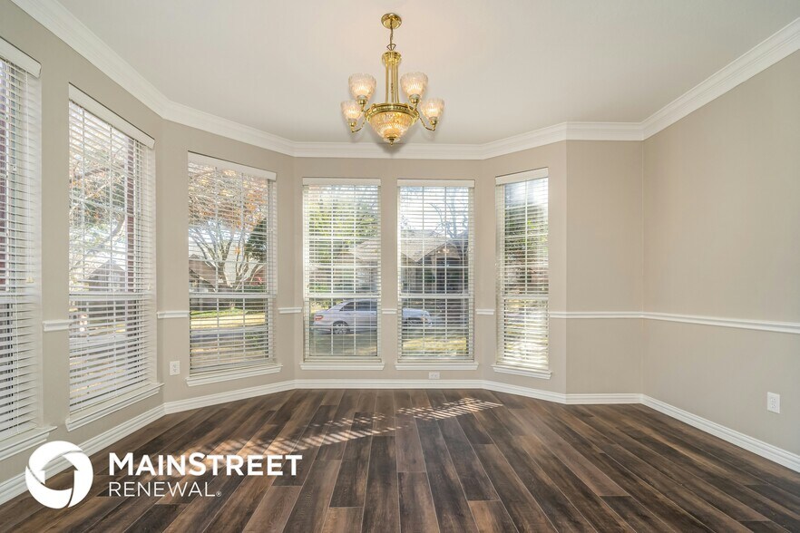Building Photo - 4402 Spinnaker Dr