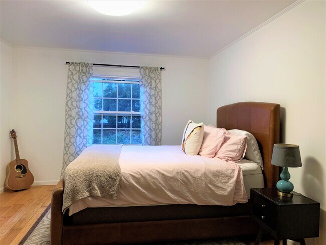 Master bedroom facing backyard - 527 29th Ave