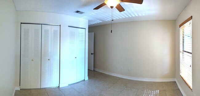 Building Photo - 3001 58th Ave S