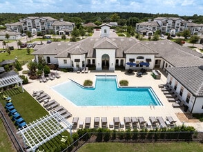 Building Photo - Shadetree Apartments