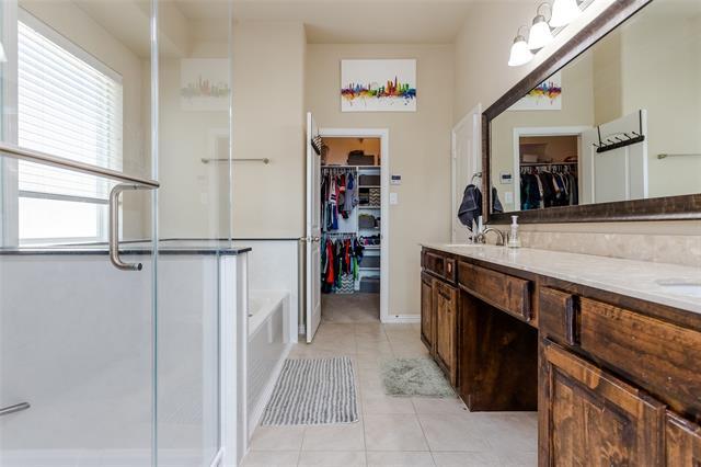 Building Photo - 8801 Stenson St